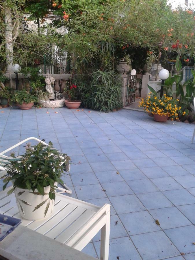 B&B Albatros 리파리 외부 사진