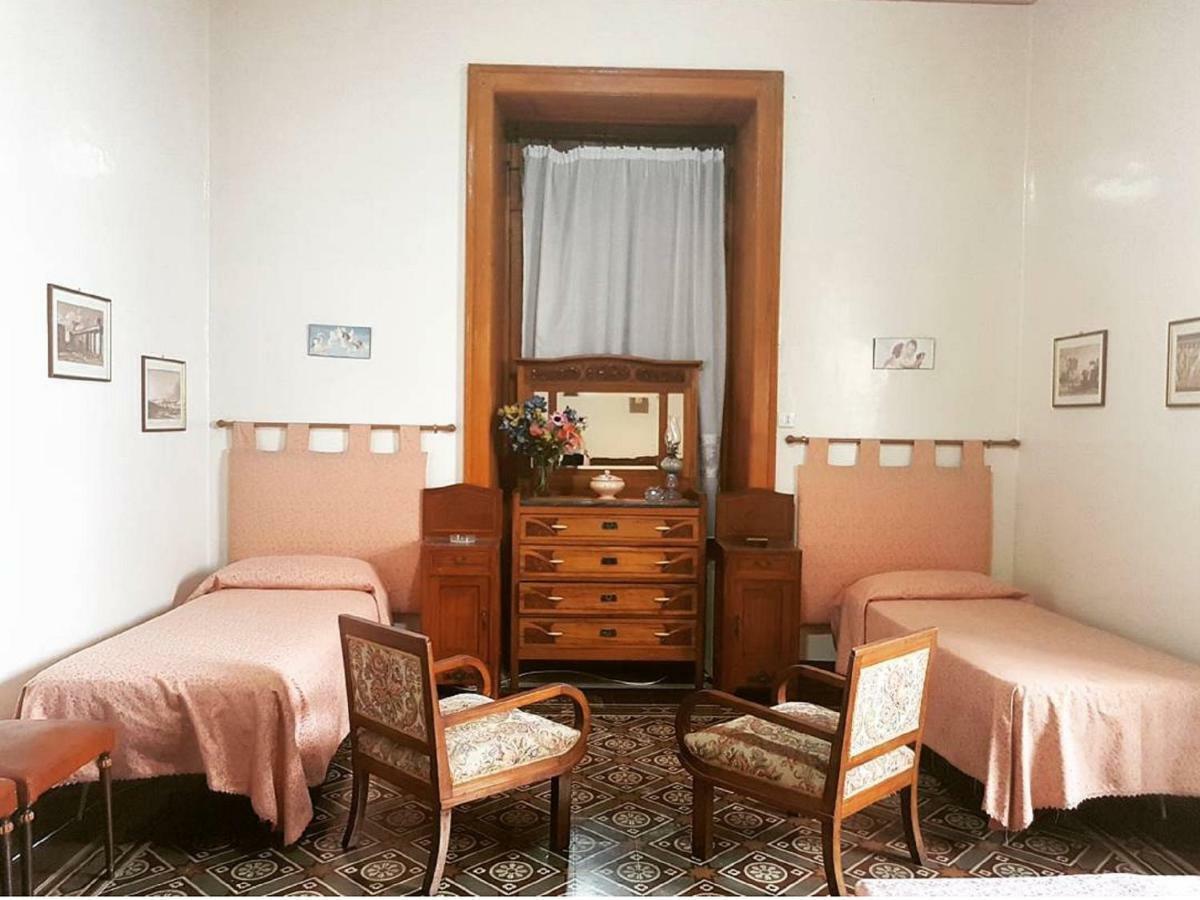 B&B Albatros 리파리 외부 사진